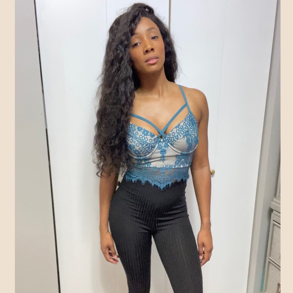 Blue lace top - Picture 6 of 6